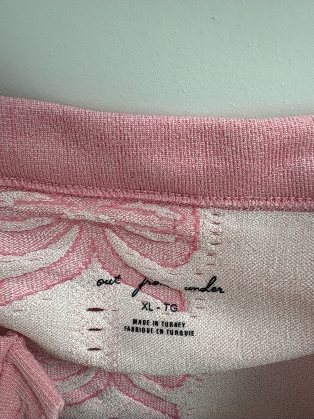 Urban Outfitters Women’s Pink Cardigan - Picture 2 of 3